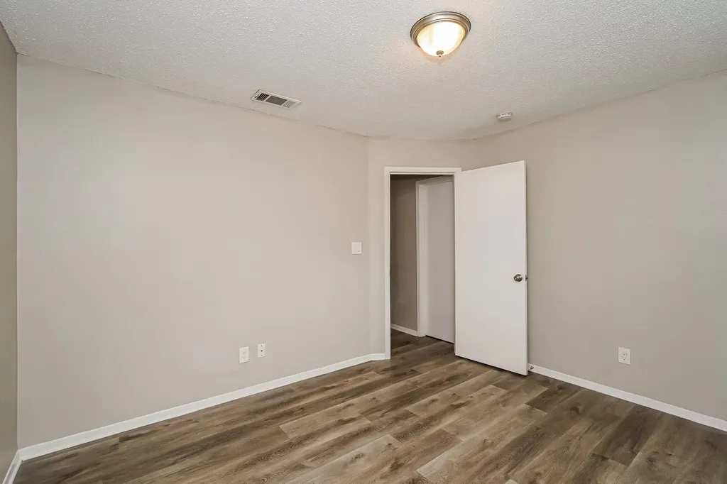 4804 Berridge Lane Dallas TX 75227
