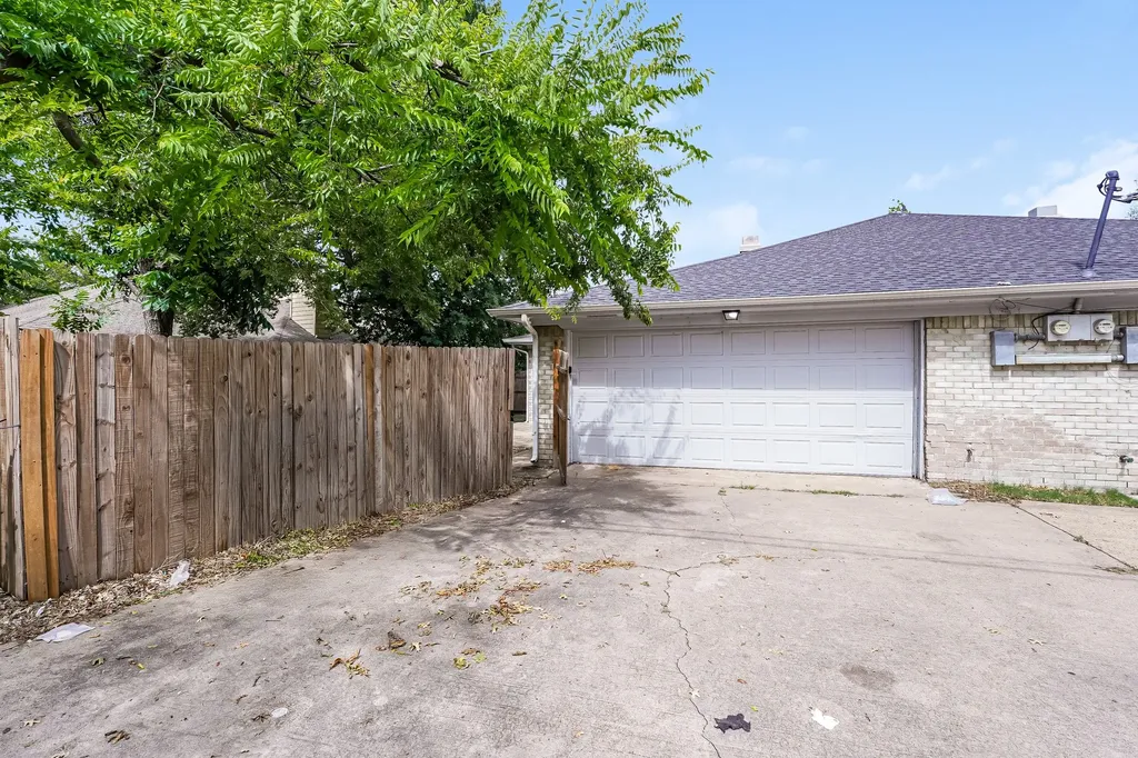 4804 Berridge Lane Dallas TX 75227