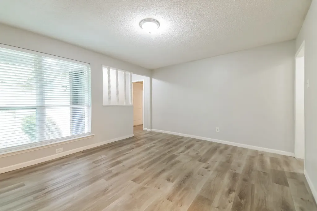 4804 Berridge Lane Dallas TX 75227