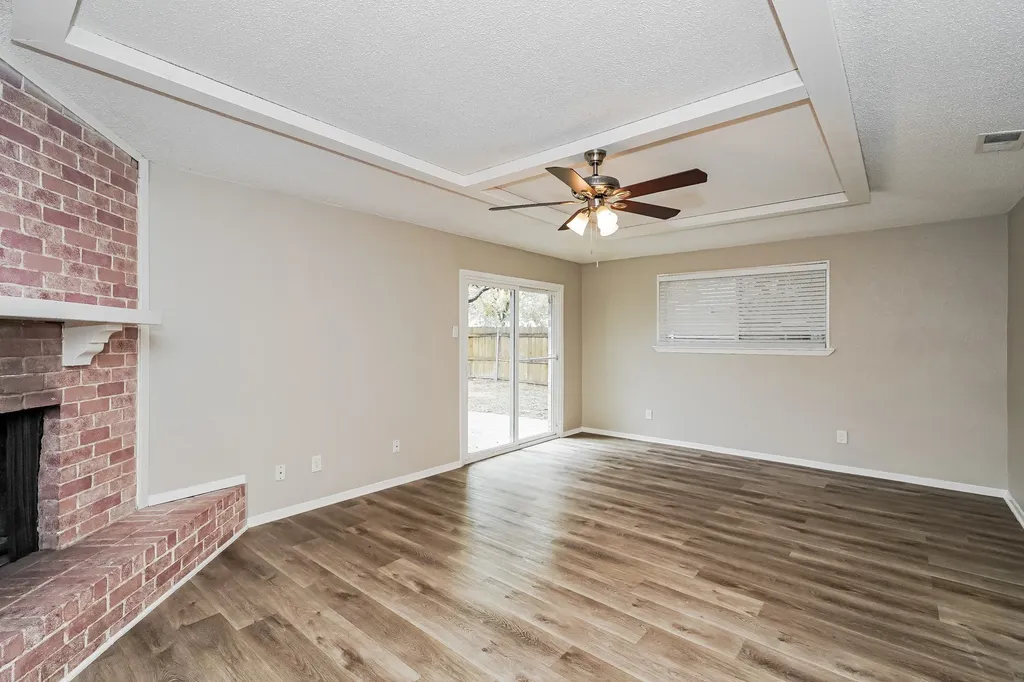 4804 Berridge Lane Dallas TX 75227