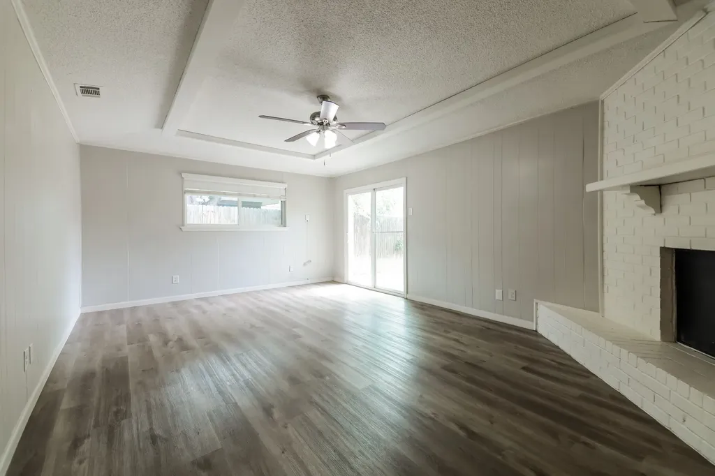 4804 Berridge Lane Dallas TX 75227