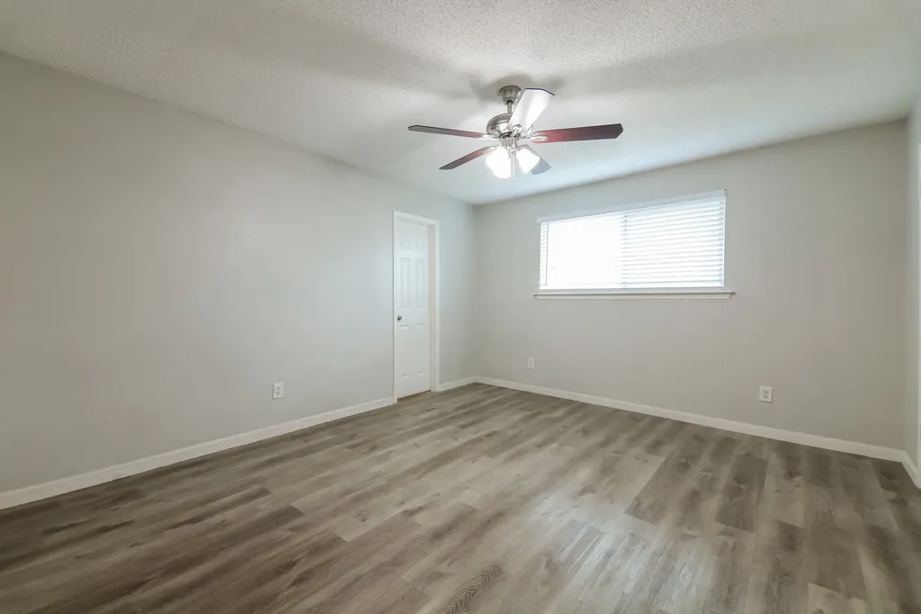 4804 Berridge Lane Dallas TX 75227
