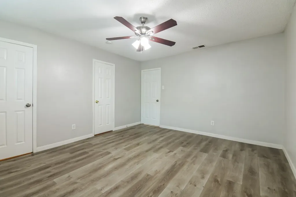 4804 Berridge Lane Dallas TX 75227