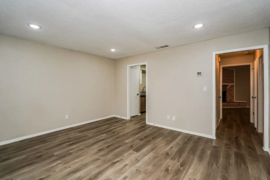 4804 Berridge Lane Dallas TX 75227