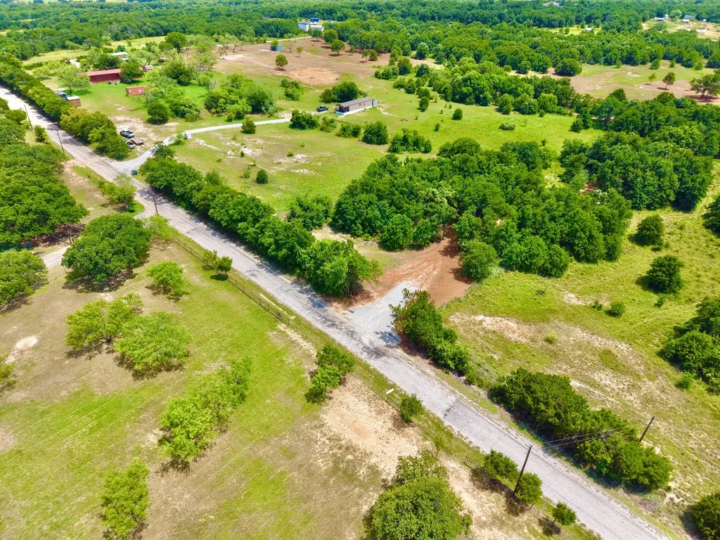 735 County Road 3848 Poolville TX 76487