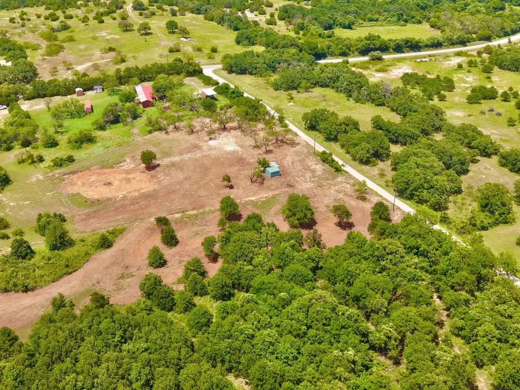 735 County Road 3848 Poolville TX 76487