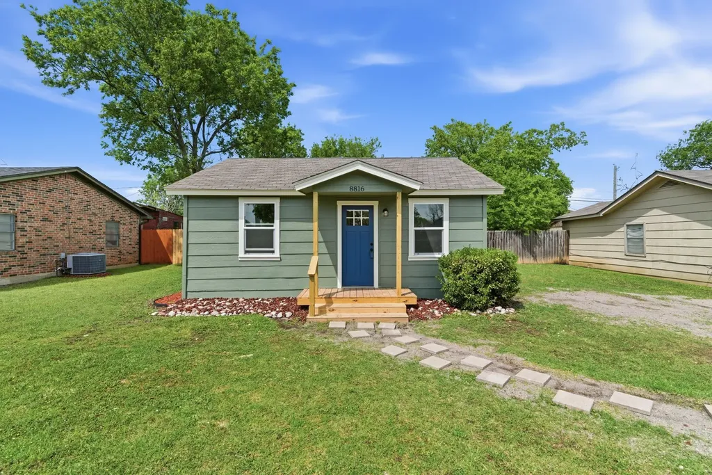 8816 Spaugh Court White Settlement TX 76108