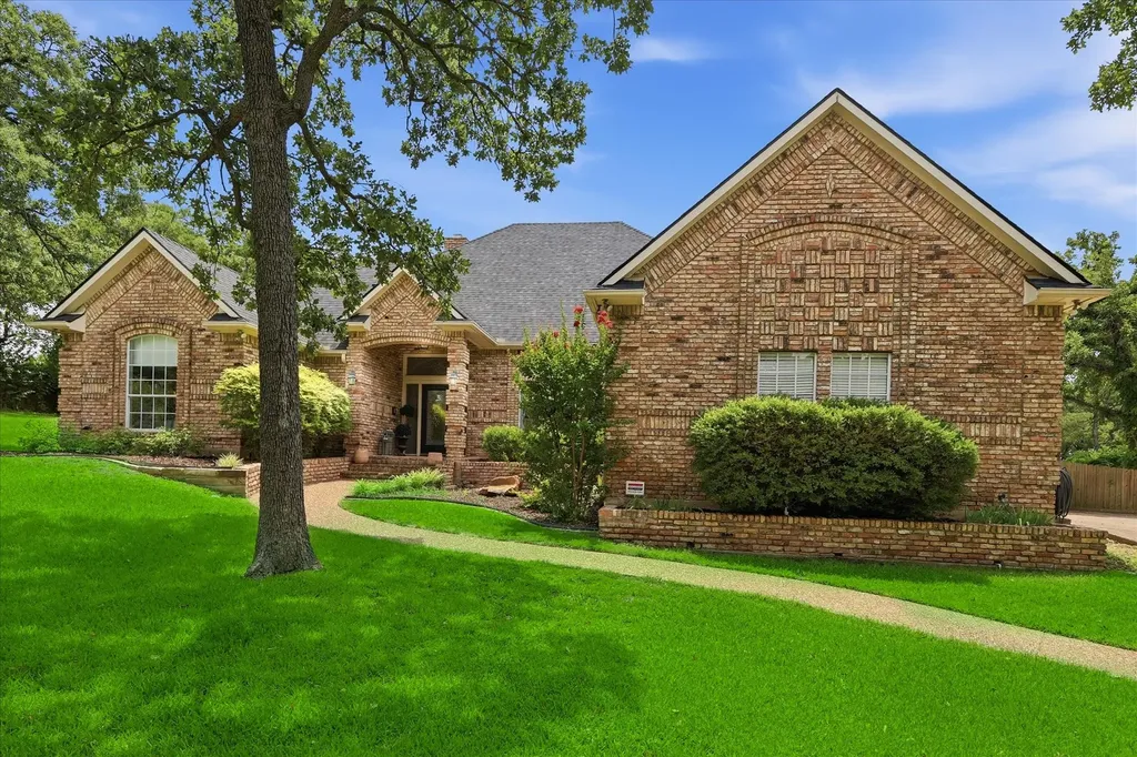370 Canyon Oaks Drive Argyle TX 76226