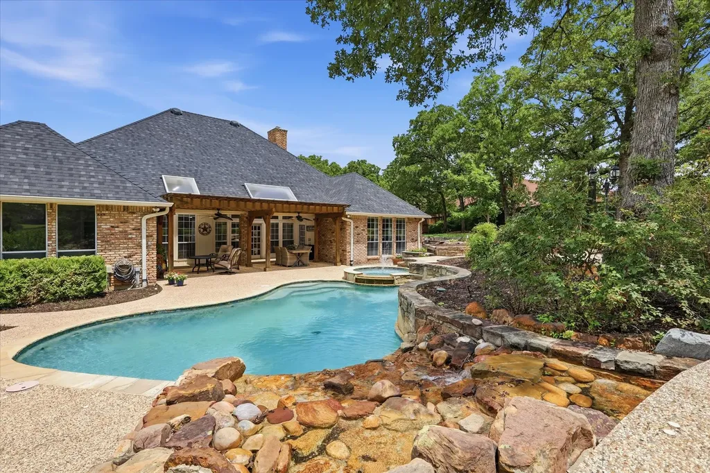 370 Canyon Oaks Drive Argyle TX 76226