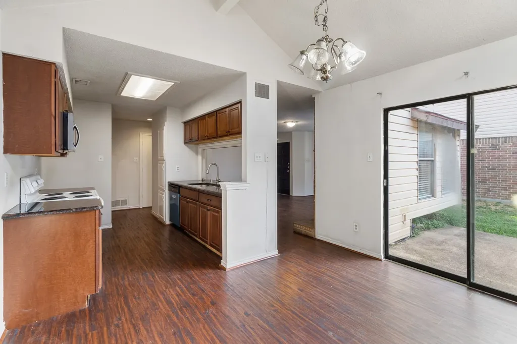 3411 Taurus Drive Garland TX 75044