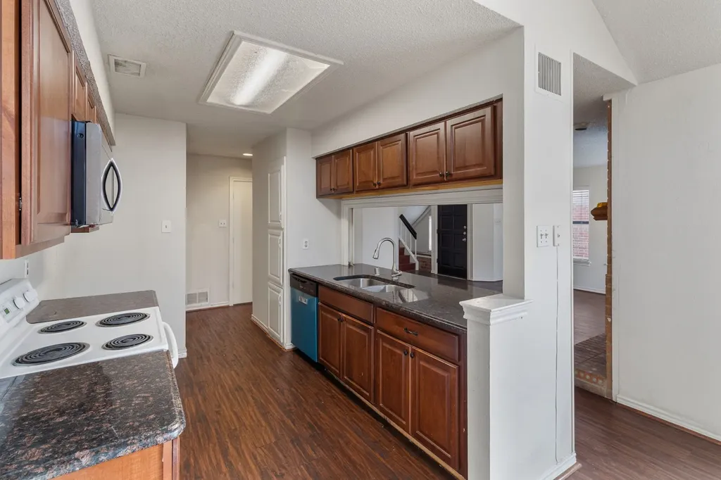 3411 Taurus Drive Garland TX 75044