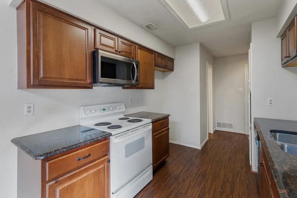3411 Taurus Drive Garland TX 75044