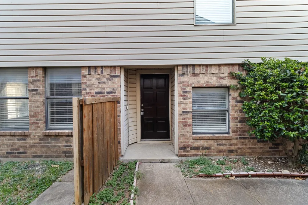 3411 Taurus Drive Garland TX 75044