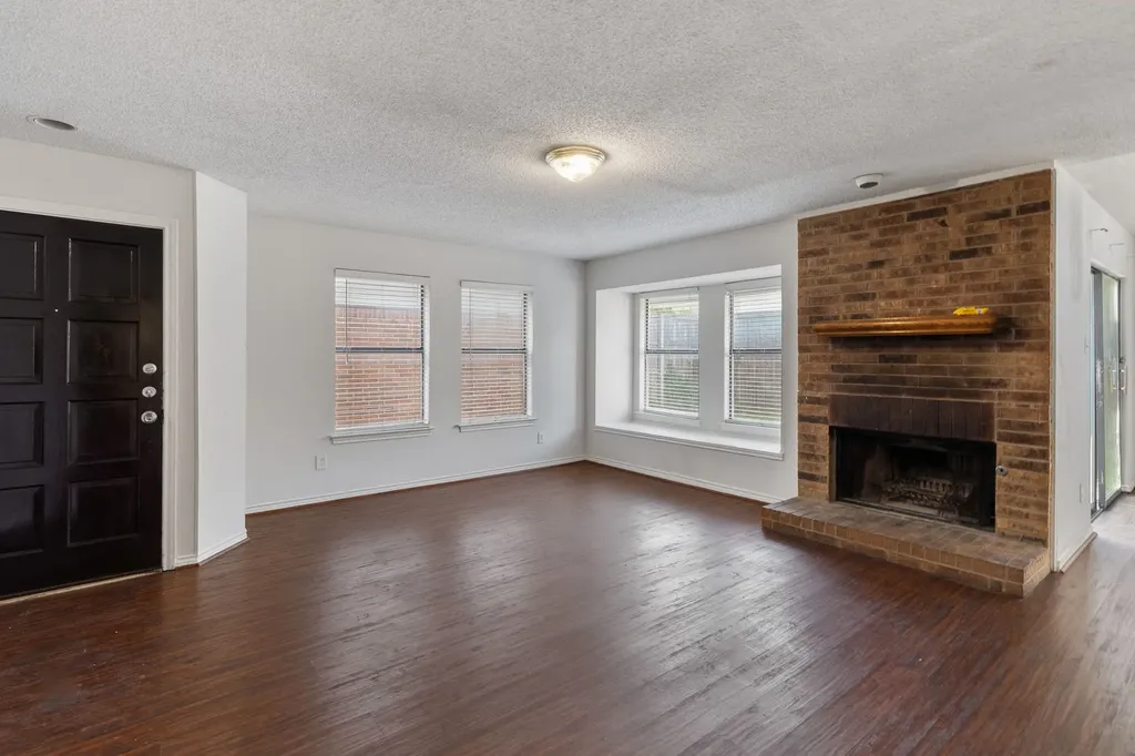 3411 Taurus Drive Garland TX 75044