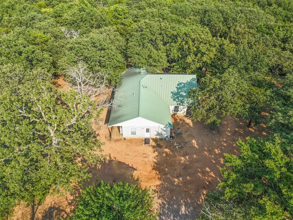 488 County Road 217 Collinsville TX 76233
