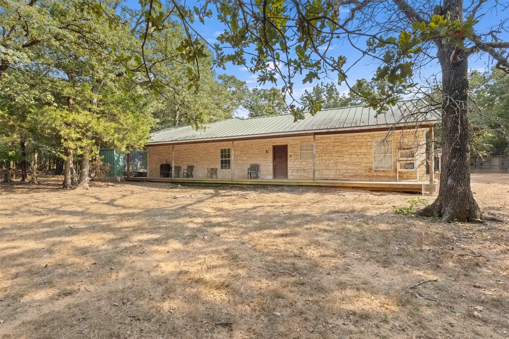 488 County Road 217 Collinsville TX 76233