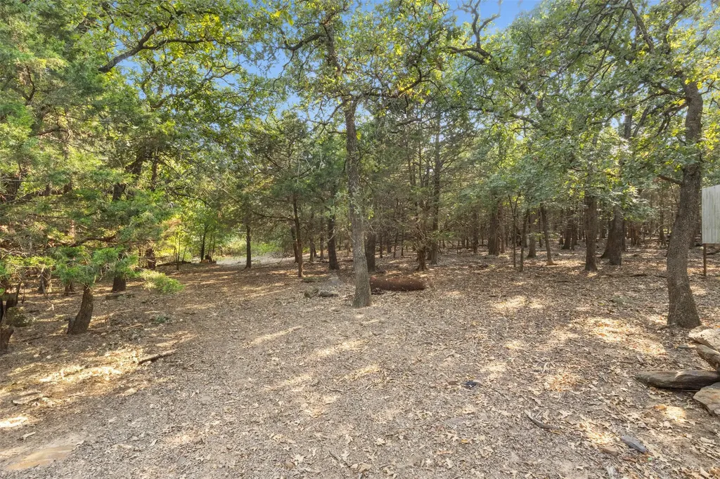 488 County Road 217 Collinsville TX 76233