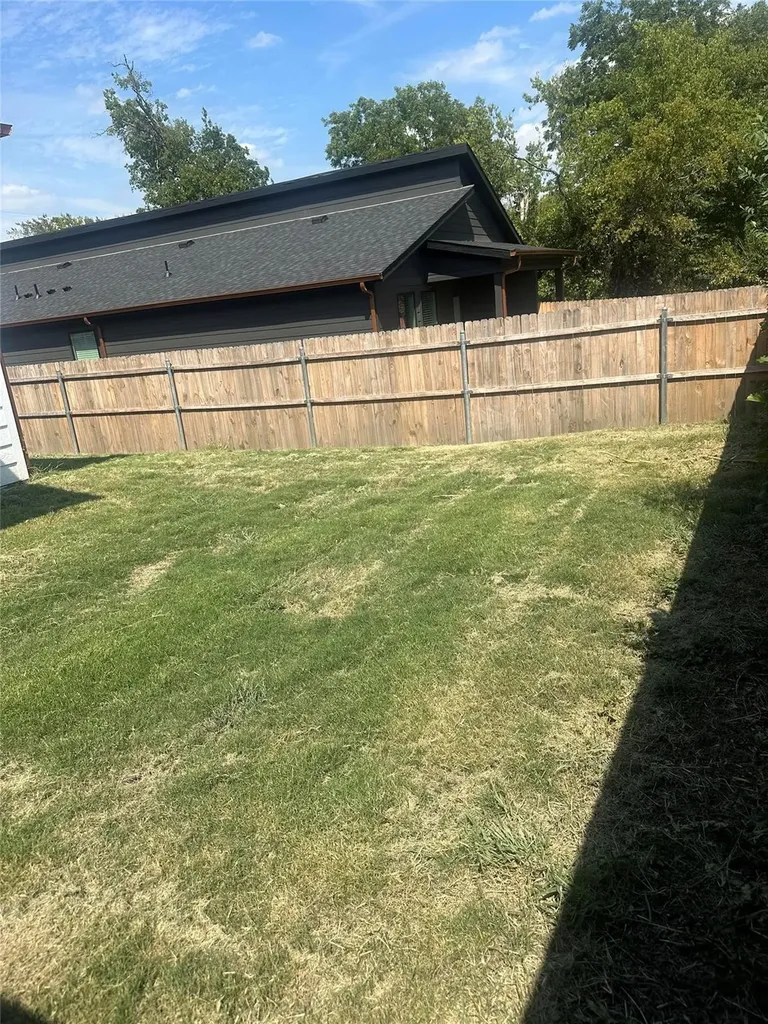 2095 Bourland Greenville TX 75401