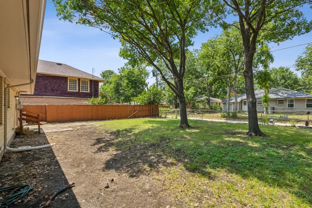 628 Ridgedale Drive Richardson TX 75080