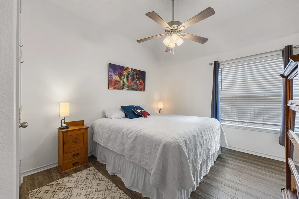 521 Palm Desert Drive Garland TX 75044