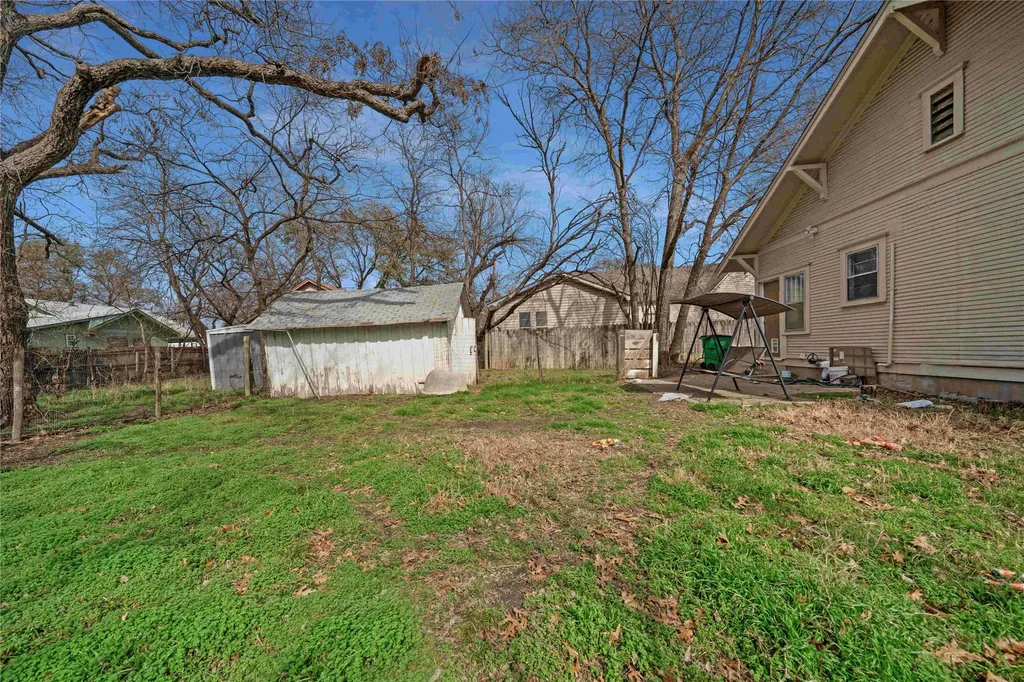 713 N Commerce Street Gainesville TX 76240
