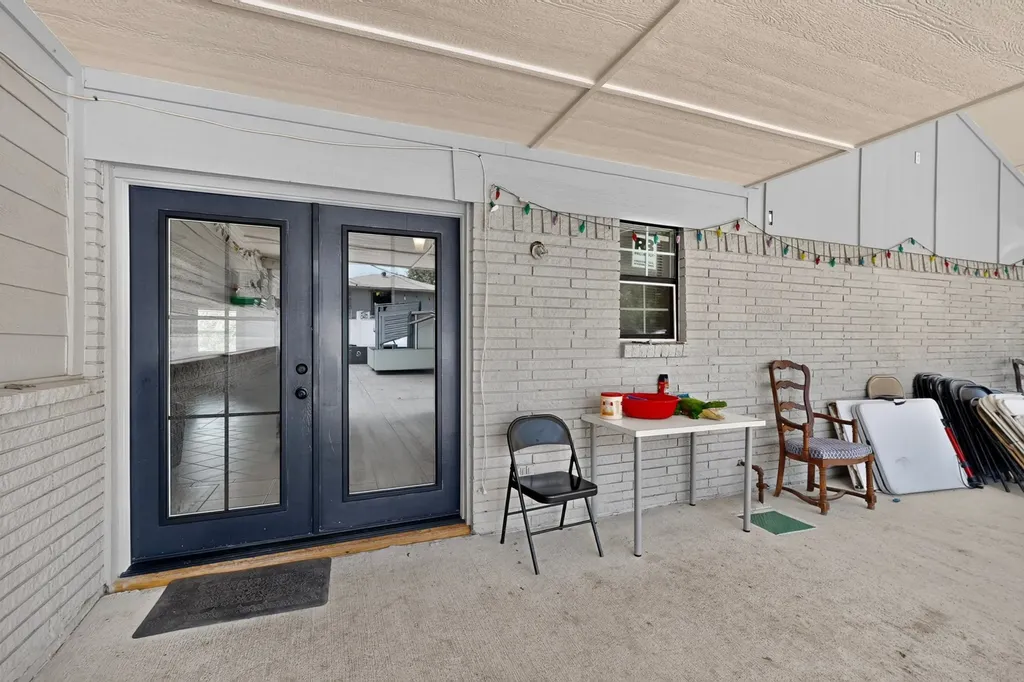 1514 Douglas Drive Garland TX 75041