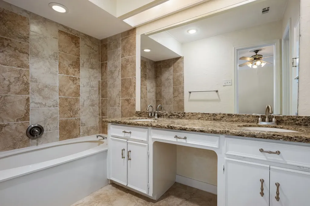 10521 Sandpiper Lane Dallas TX 75230