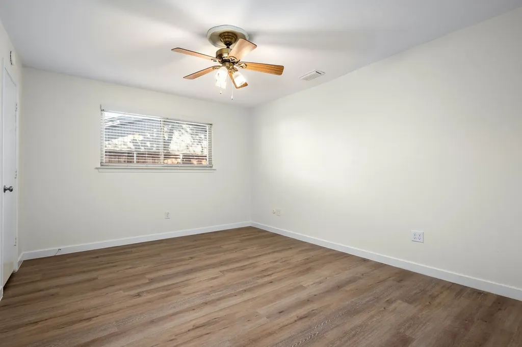 10521 Sandpiper Lane Dallas TX 75230