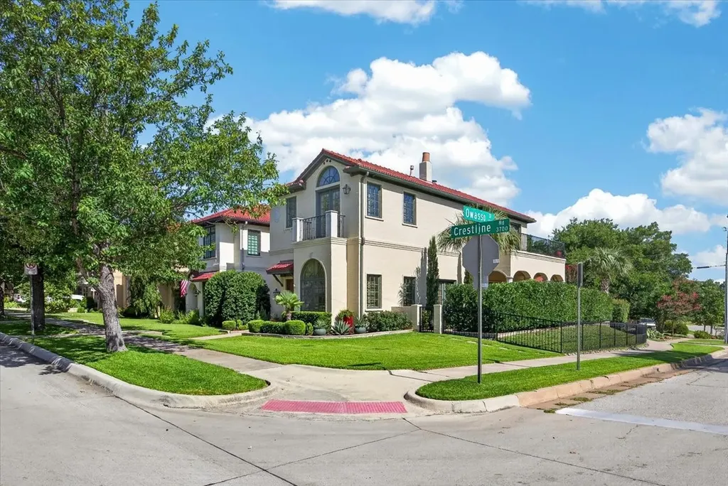 3700 Crestline Road Fort Worth TX 76107