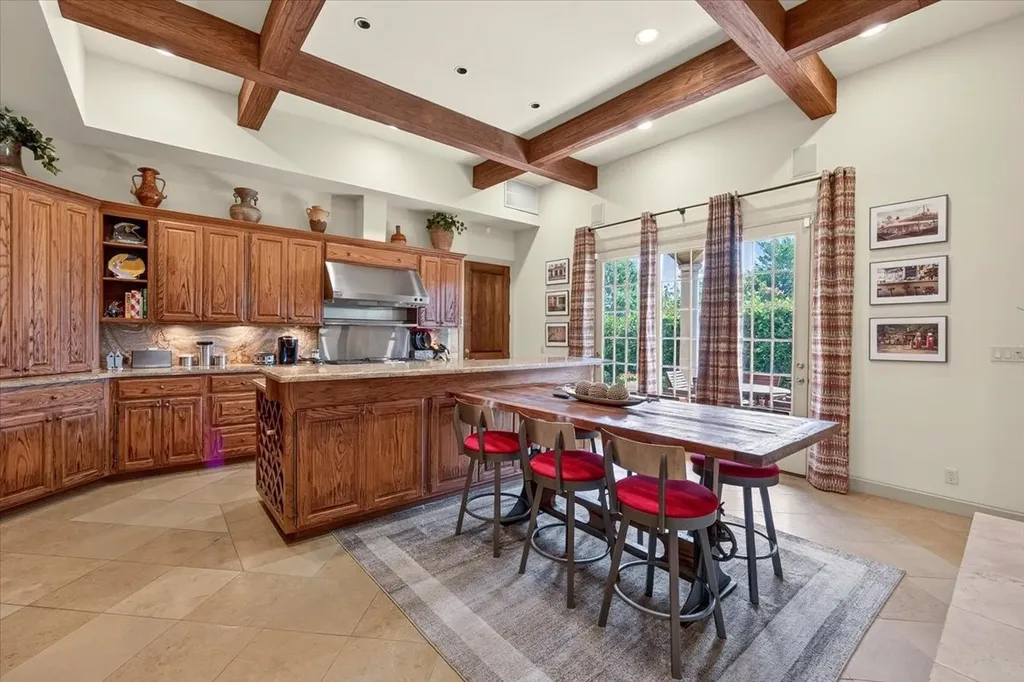 3700 Crestline Road Fort Worth TX 76107