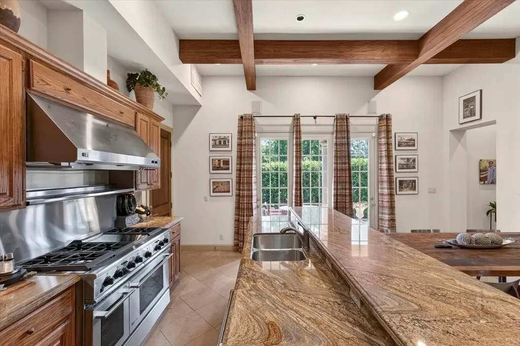 3700 Crestline Road Fort Worth TX 76107