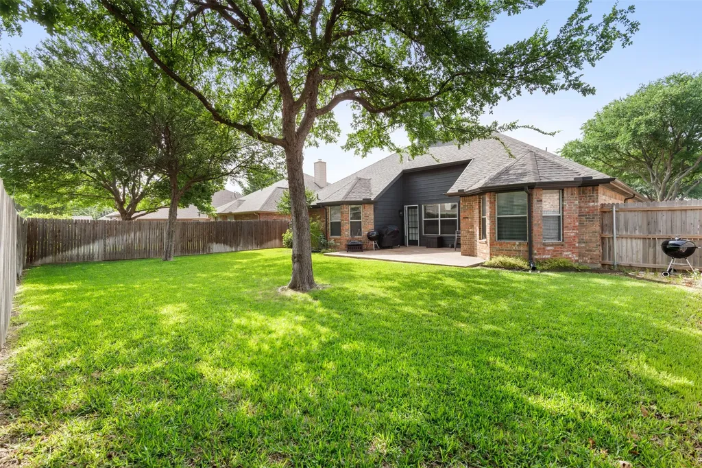 5804 Parkplace Drive Denton TX 76226
