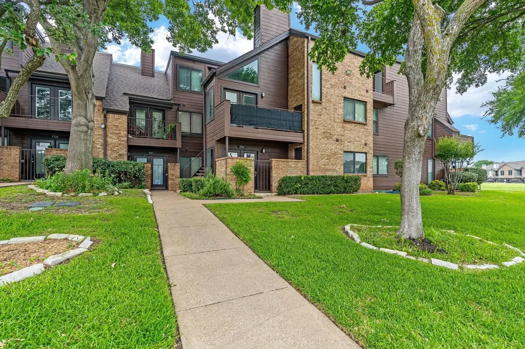 1712 Baird Farm Circle Arlington TX 76006