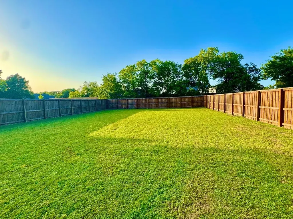 404 Neathery Street Farmersville TX 75442