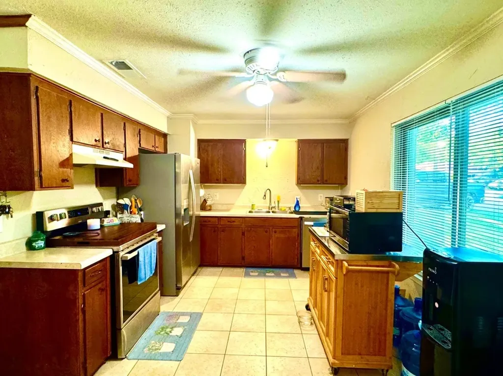 404 Neathery Street Farmersville TX 75442