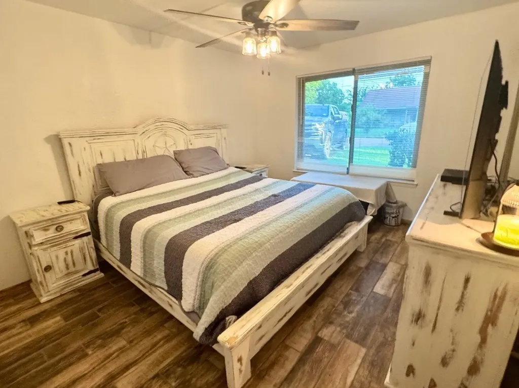 404 Neathery Street Farmersville TX 75442