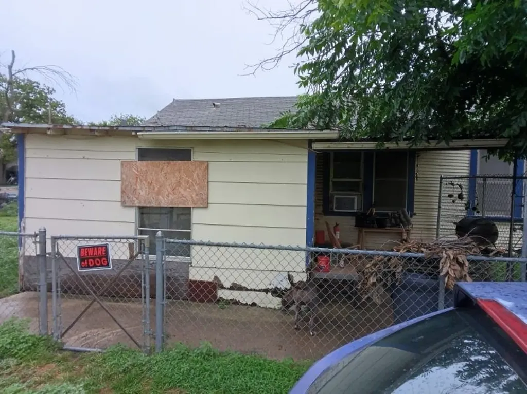 1609 Avenue B Brownwood TX 76801