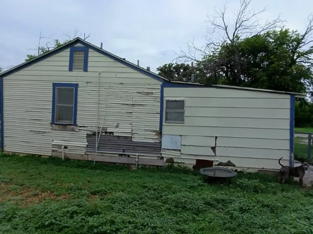 1609 Avenue B Brownwood TX 76801