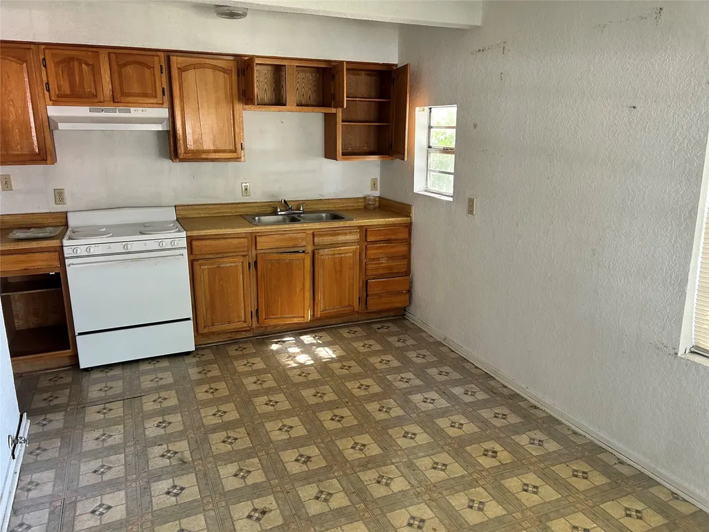 8814 Spaugh Court White Settlement TX 76108