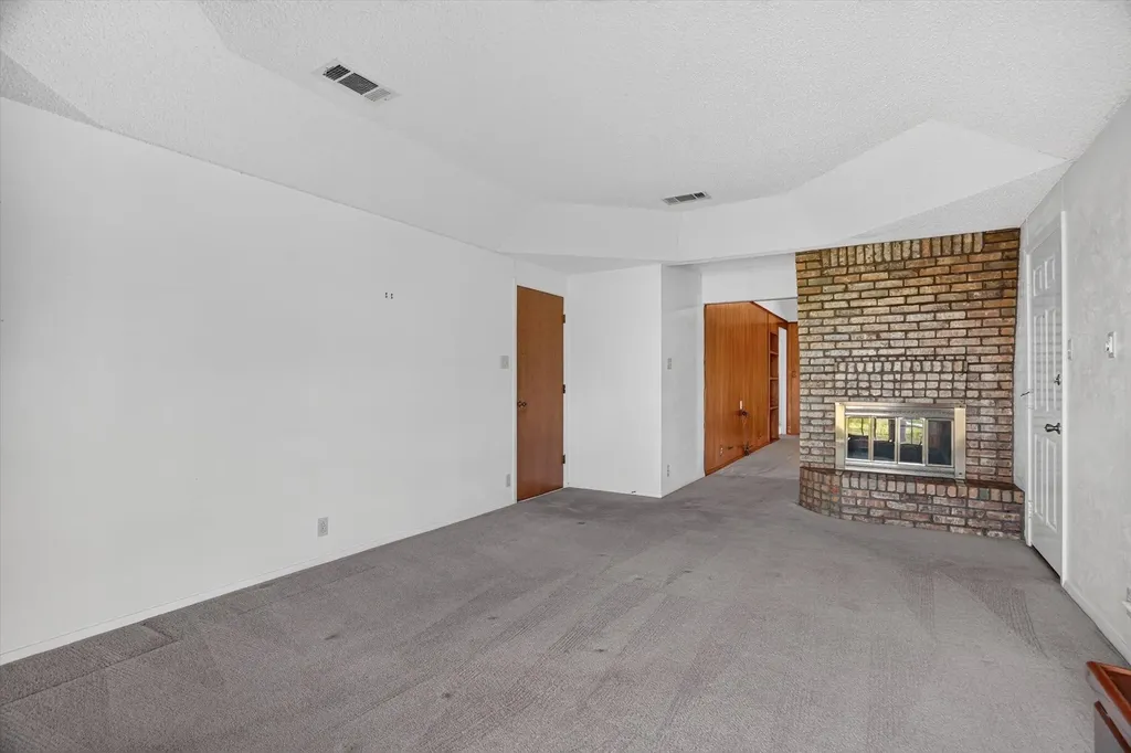 104 Royal Park Lane Waxahachie TX 75165
