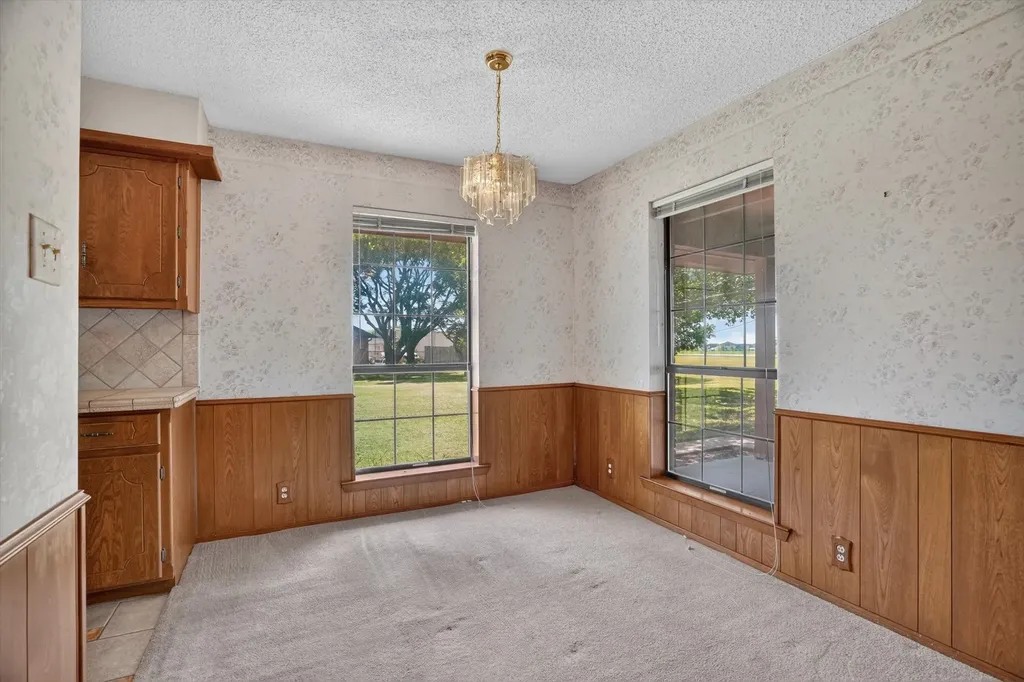 104 Royal Park Lane Waxahachie TX 75165