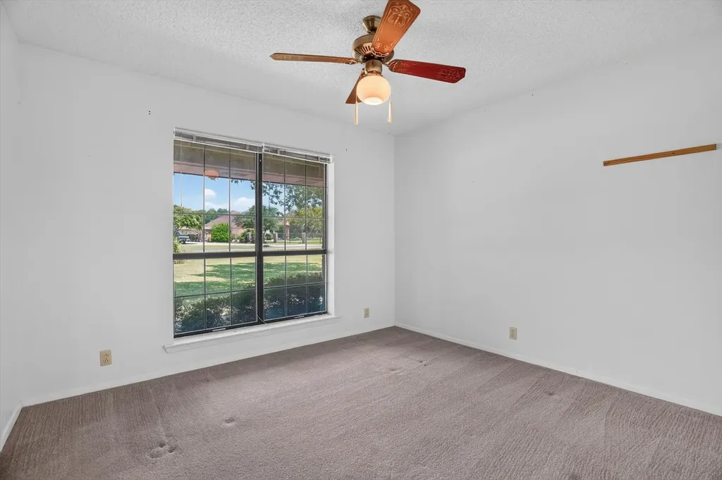 104 Royal Park Lane Waxahachie TX 75165