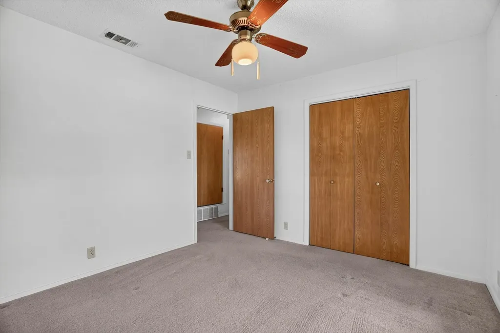 104 Royal Park Lane Waxahachie TX 75165