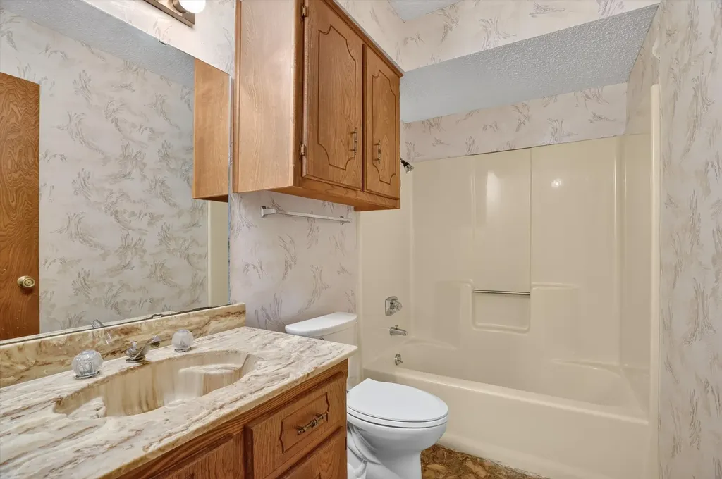 104 Royal Park Lane Waxahachie TX 75165