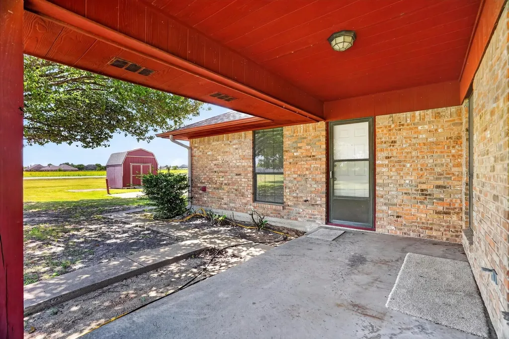 104 Royal Park Lane Waxahachie TX 75165
