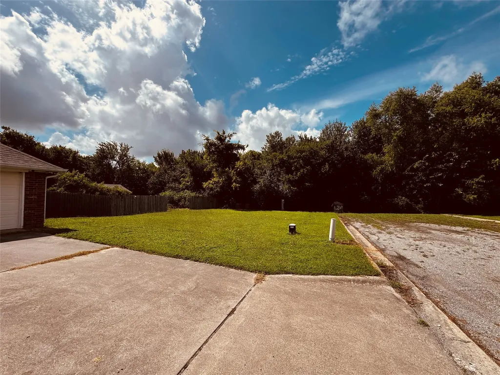 106 Oak Lane Ladonia TX 75449
