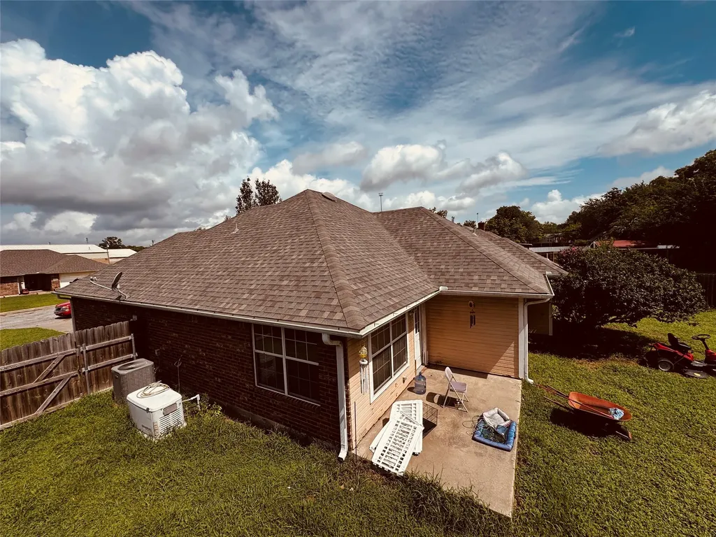 106 Oak Lane Ladonia TX 75449
