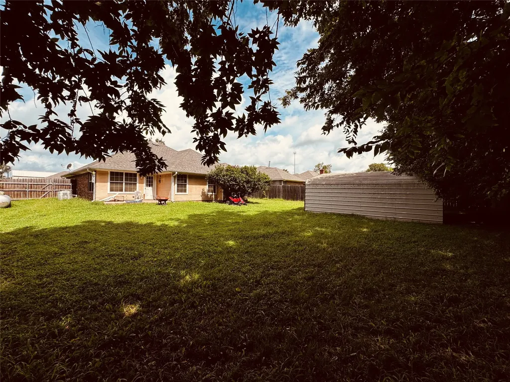 106 Oak Lane Ladonia TX 75449