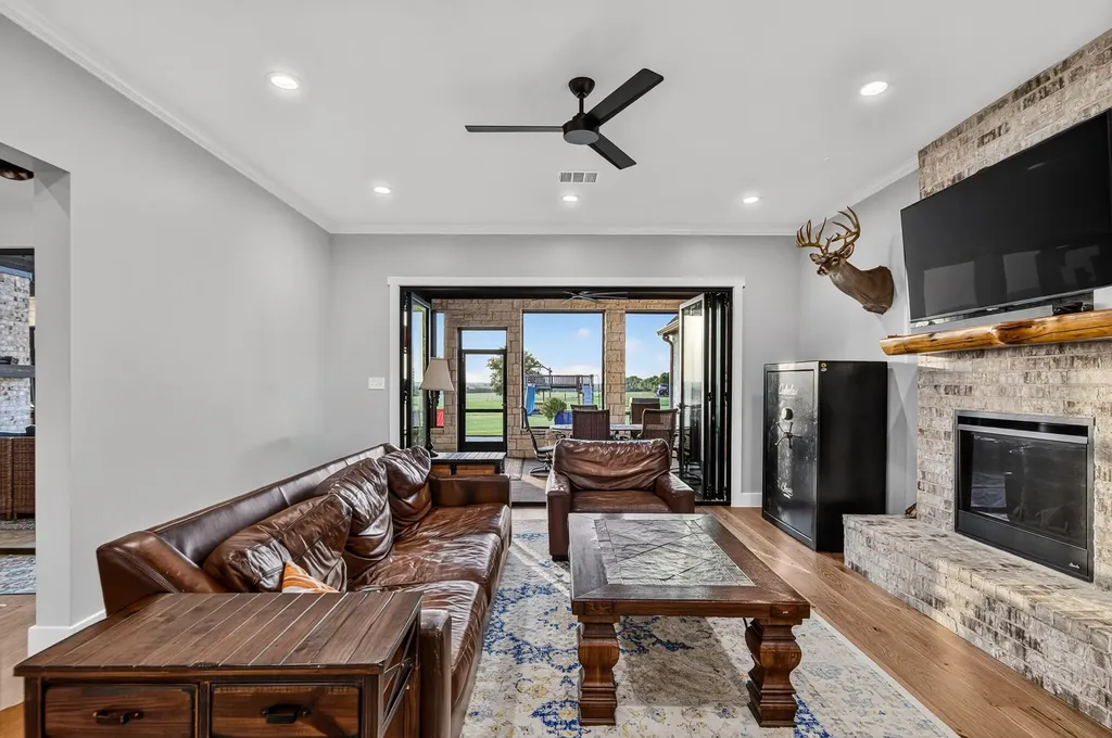 Tbd Indian Trail Sanger TX 76266