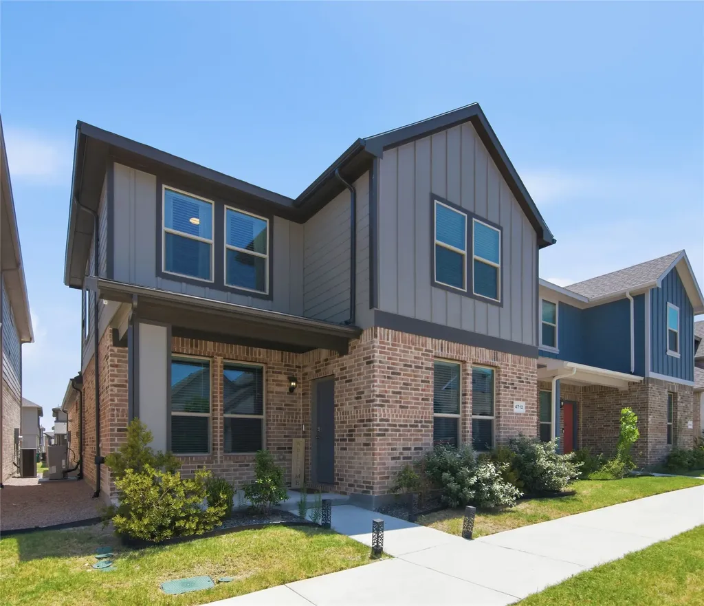 4712 Alliance Street Haltom City TX 76117